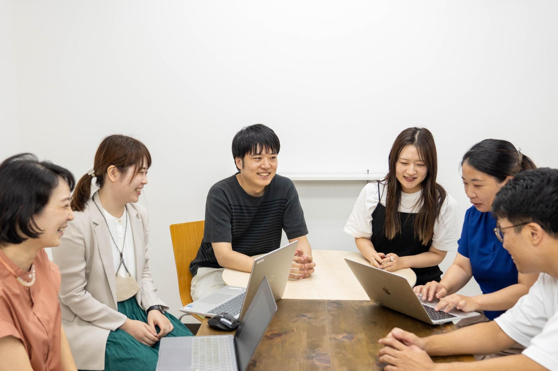 1人目の専任デザイナーとして食品業界のDXを推進するプロダクトデザイナー! - 株式会社タノムのUI/UXデザイナーの採用 - Wantedly